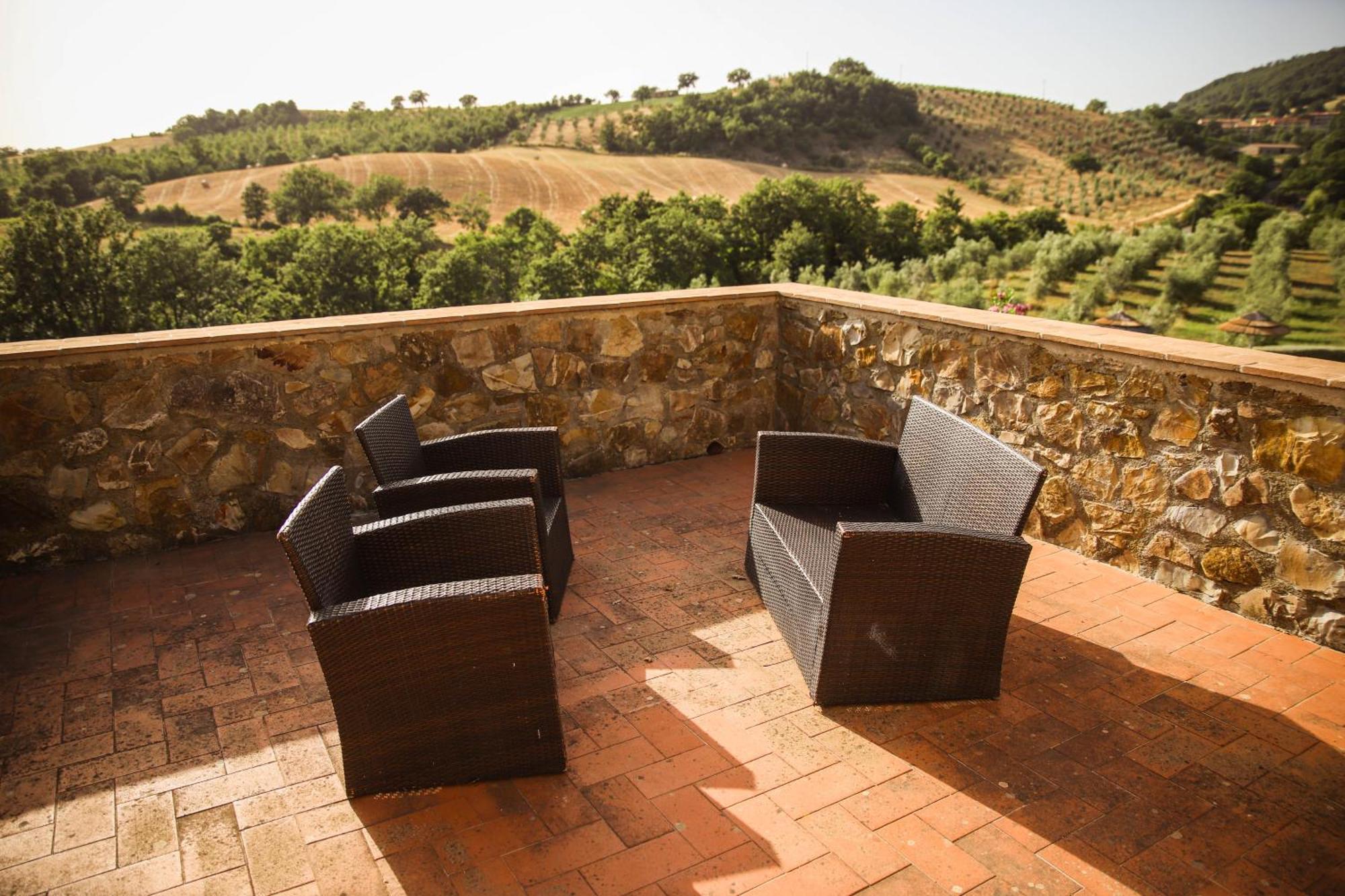 Gasthaus Country House Poggio Aione Catabbio Exterior foto