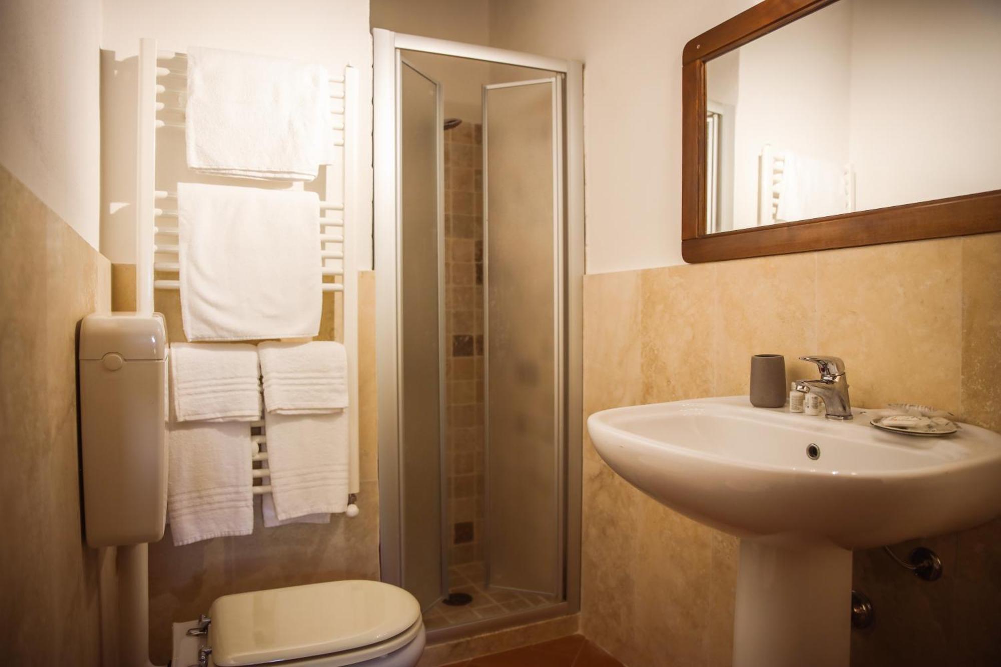 Gasthaus Country House Poggio Aione Catabbio Exterior foto
