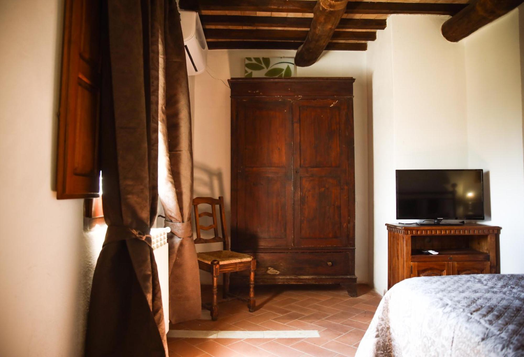 Gasthaus Country House Poggio Aione Catabbio Exterior foto